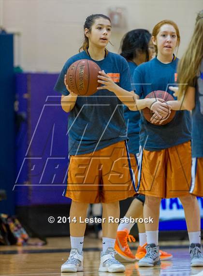 Thumbnail 1 in Madison vs Warren Freshman photogallery.