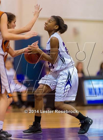 Thumbnail 1 in Madison vs Warren Freshman photogallery.