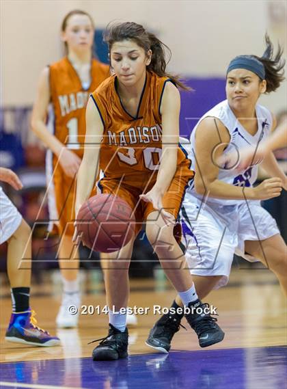 Thumbnail 1 in Madison vs Warren Freshman photogallery.