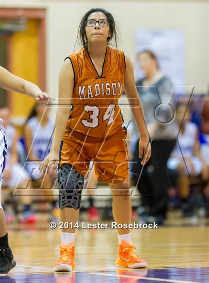 Thumbnail 1 in Madison vs Warren Freshman photogallery.