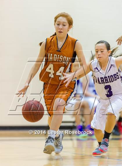 Thumbnail 3 in Madison vs Warren Freshman photogallery.