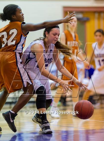 Thumbnail 2 in Madison vs Warren Freshman photogallery.