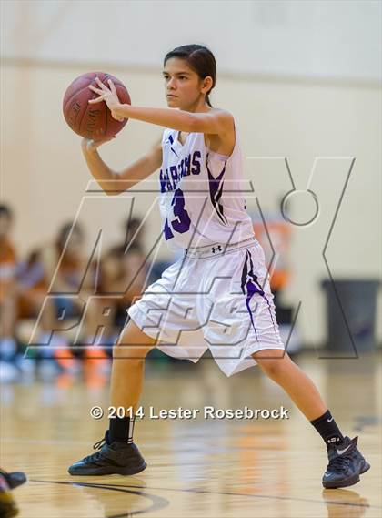 Thumbnail 3 in Madison vs Warren Freshman photogallery.