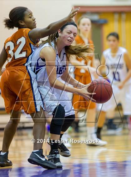 Thumbnail 3 in Madison vs Warren Freshman photogallery.