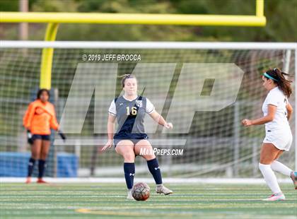 Thumbnail 3 in Flintridge Sacred Heart vs West Ranch  photogallery.
