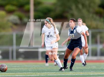 Thumbnail 3 in Flintridge Sacred Heart vs West Ranch  photogallery.