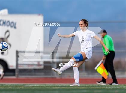 Thumbnail 3 in Flintridge Sacred Heart vs West Ranch  photogallery.