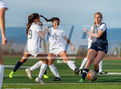 Thumbnail 3 in Flintridge Sacred Heart vs West Ranch  photogallery.