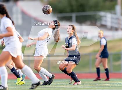 Thumbnail 3 in Flintridge Sacred Heart vs West Ranch  photogallery.