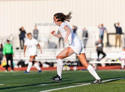 Thumbnail 2 in Flintridge Sacred Heart vs West Ranch  photogallery.
