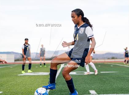 Thumbnail 3 in Flintridge Sacred Heart vs West Ranch  photogallery.
