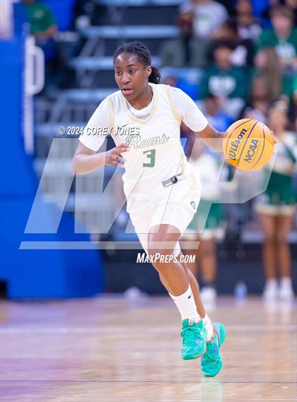 Thumbnail 1 in Lowndes vs Grayson (GHSA 7A Final Four) photogallery.