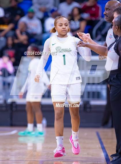 Thumbnail 1 in Lowndes vs Grayson (GHSA 7A Final Four) photogallery.