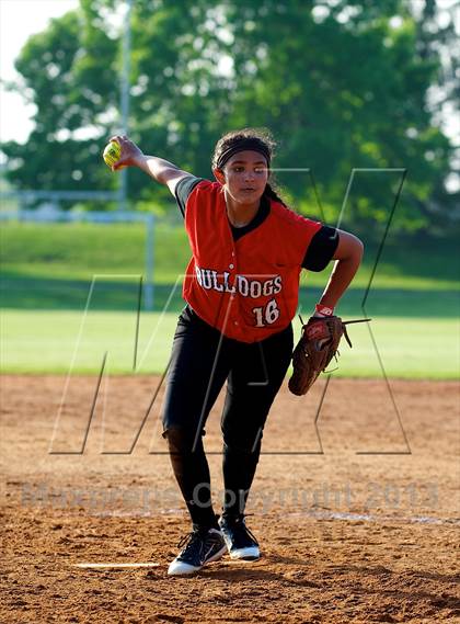 Thumbnail 1 in Plainedge vs Island Trees (Section 8 Class A Final - Game 1) photogallery.