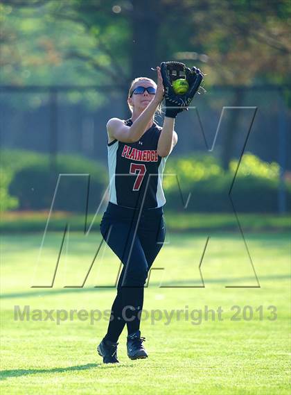 Thumbnail 2 in Plainedge vs Island Trees (Section 8 Class A Final - Game 1) photogallery.