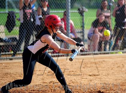 Thumbnail 3 in Plainedge vs Island Trees (Section 8 Class A Final - Game 1) photogallery.