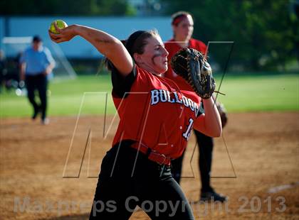 Thumbnail 3 in Plainedge vs Island Trees (Section 8 Class A Final - Game 1) photogallery.