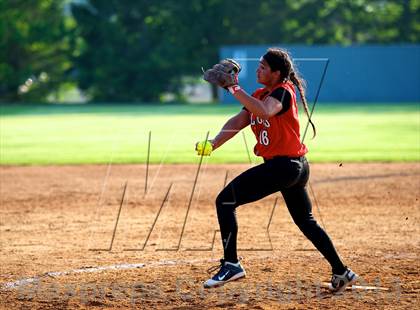 Thumbnail 3 in Plainedge vs Island Trees (Section 8 Class A Final - Game 1) photogallery.