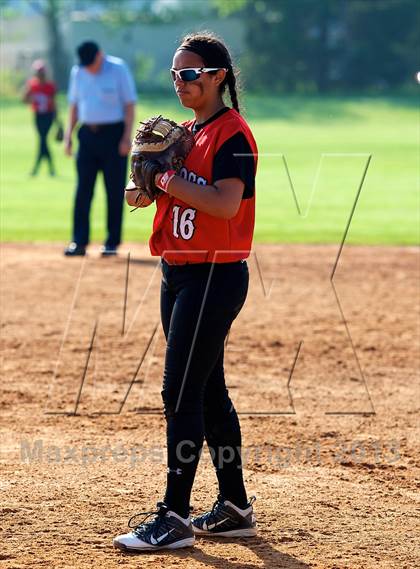 Thumbnail 2 in Plainedge vs Island Trees (Section 8 Class A Final - Game 1) photogallery.