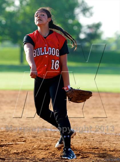 Thumbnail 3 in Plainedge vs Island Trees (Section 8 Class A Final - Game 1) photogallery.