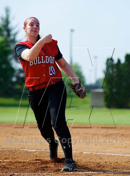 Thumbnail 3 in Plainedge vs Island Trees (Section 8 Class A Final - Game 1) photogallery.