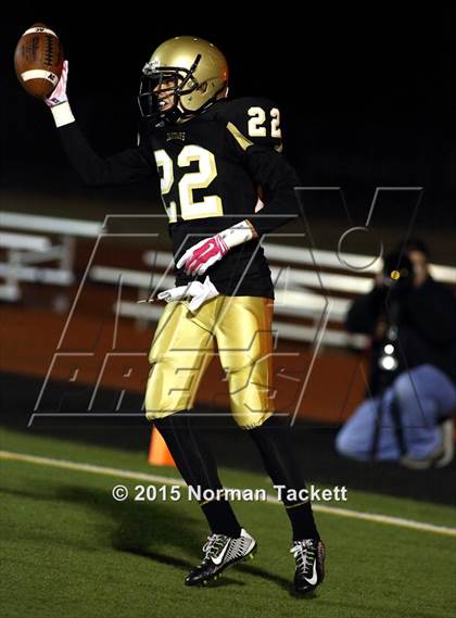 Thumbnail 3 in Hayden vs. Central (KSHSAA 4A D1 Semifinal) photogallery.