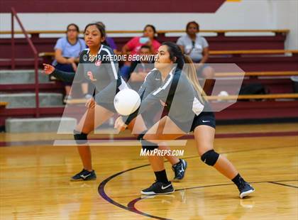 Thumbnail 2 in Gainesville @ Collinsville photogallery.