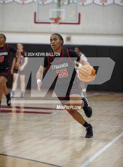 Thumbnail 1 in Ontario Christian @ Etiwanda photogallery.