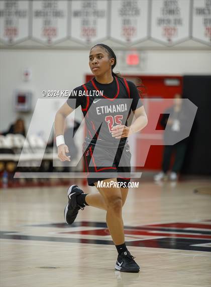 Thumbnail 1 in Ontario Christian @ Etiwanda photogallery.