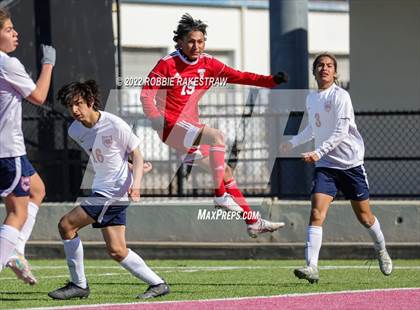 Thumbnail 1 in Terrell vs. Life Waxahachie (Terrell Winter Classic) photogallery.
