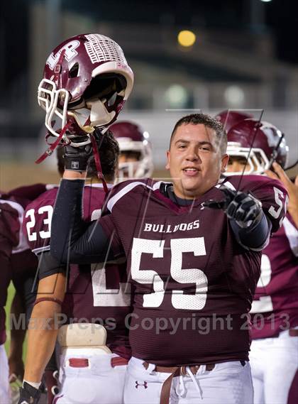 Thumbnail 2 in Sabinal vs. La Pryor (UIL 1A D2 Region 4 Regional Playoffs) photogallery.