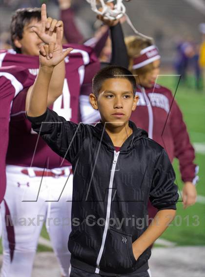 Thumbnail 3 in Sabinal vs. La Pryor (UIL 1A D2 Region 4 Regional Playoffs) photogallery.
