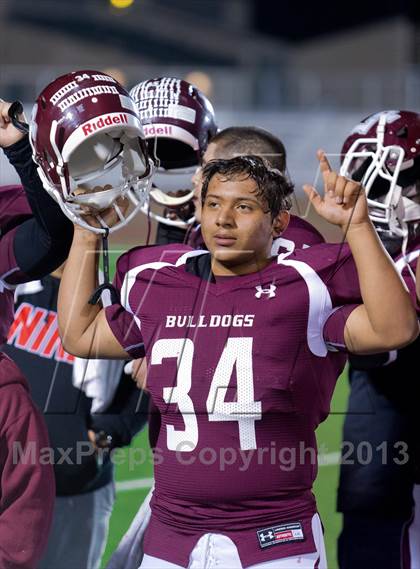 Thumbnail 3 in Sabinal vs. La Pryor (UIL 1A D2 Region 4 Regional Playoffs) photogallery.