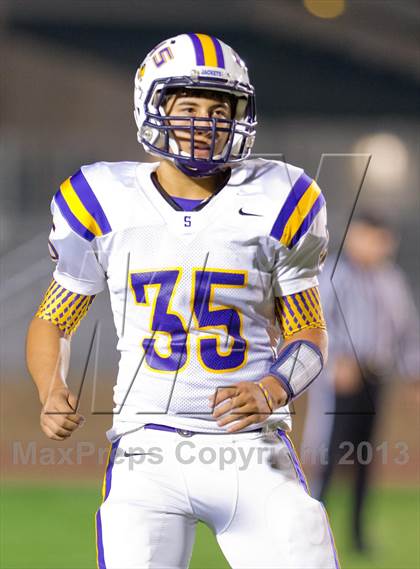 Thumbnail 3 in Sabinal vs. La Pryor (UIL 1A D2 Region 4 Regional Playoffs) photogallery.
