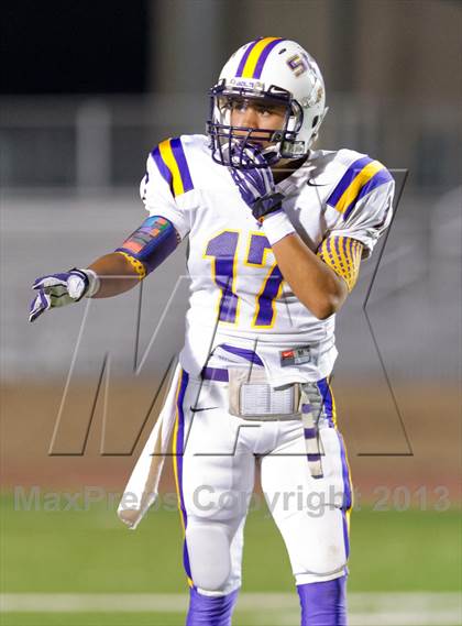 Thumbnail 2 in Sabinal vs. La Pryor (UIL 1A D2 Region 4 Regional Playoffs) photogallery.