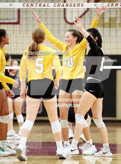 Thumbnail 2 in Birdville vs Keller Central photogallery.