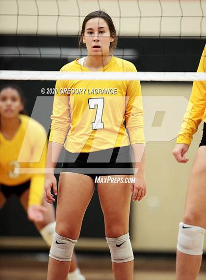 Thumbnail 3 in Birdville vs Keller Central photogallery.