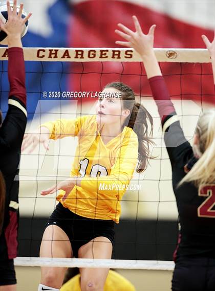 Thumbnail 2 in Birdville vs Keller Central photogallery.