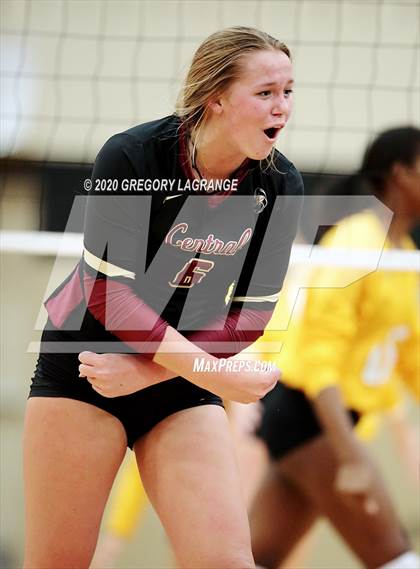 Thumbnail 2 in Birdville vs Keller Central photogallery.
