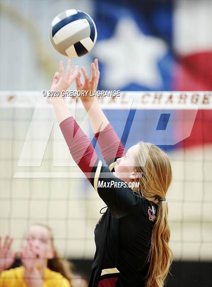 Thumbnail 2 in Birdville vs Keller Central photogallery.
