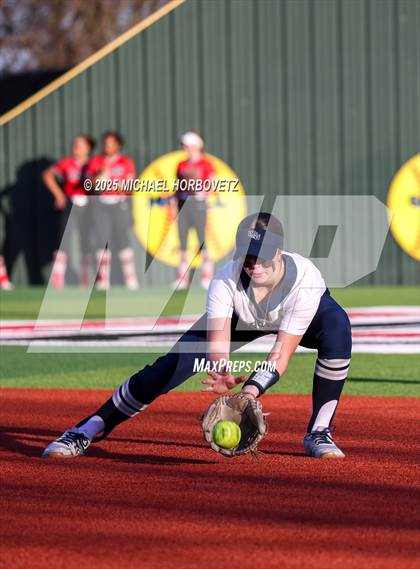 Thumbnail 3 in Lovejoy vs Walnut Grove photogallery.