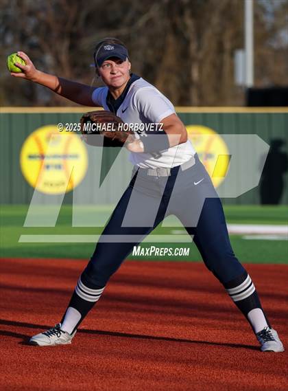 Thumbnail 2 in Lovejoy vs Walnut Grove photogallery.