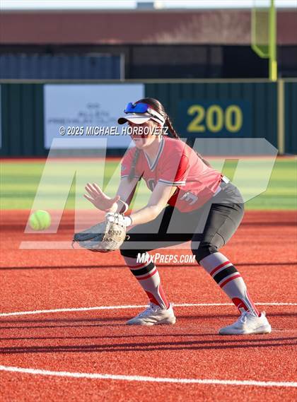 Thumbnail 1 in Lovejoy vs Walnut Grove photogallery.