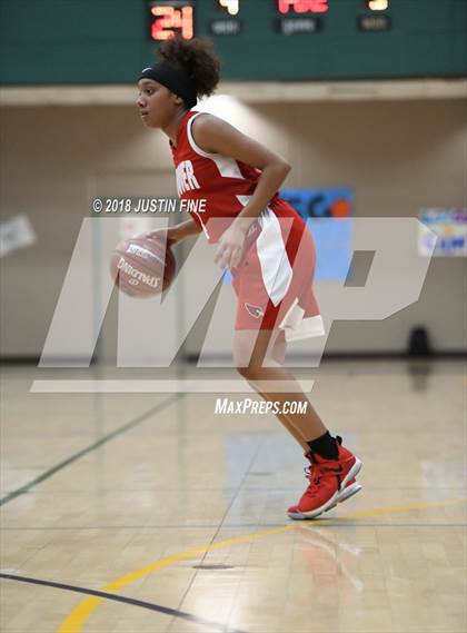 Thumbnail 3 in Madison vs. Hoover (CIF SDS D5 Final) photogallery.