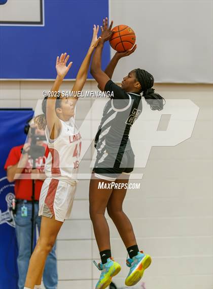 Thumbnail 3 in Lincoln Northeast vs. Lincoln High (HAC Tournament Final) photogallery.