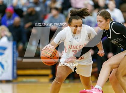 Thumbnail 3 in Lincoln Northeast vs. Lincoln High (HAC Tournament Final) photogallery.