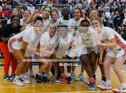 Thumbnail 3 in Lincoln Northeast vs. Lincoln High (HAC Tournament Final) photogallery.