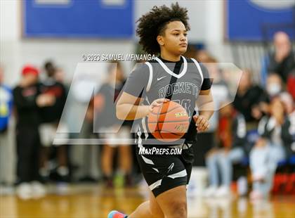 Thumbnail 2 in Lincoln Northeast vs. Lincoln High (HAC Tournament Final) photogallery.