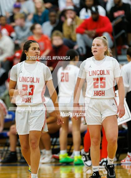 Thumbnail 3 in Lincoln Northeast vs. Lincoln High (HAC Tournament Final) photogallery.