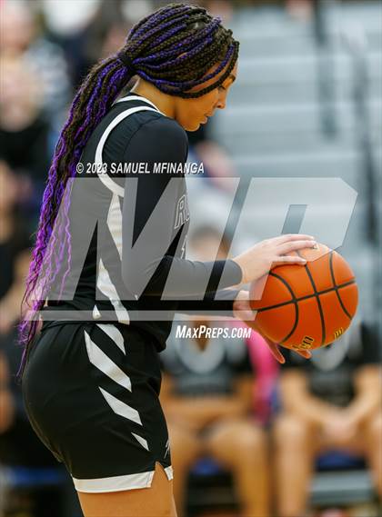 Thumbnail 2 in Lincoln Northeast vs. Lincoln High (HAC Tournament Final) photogallery.